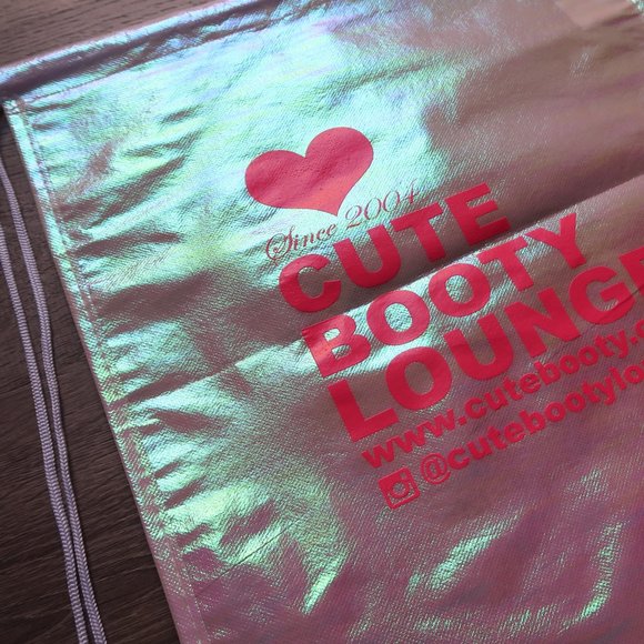 Cute Booty Lounge drawstring backpack NWT - Picture 4 of 5